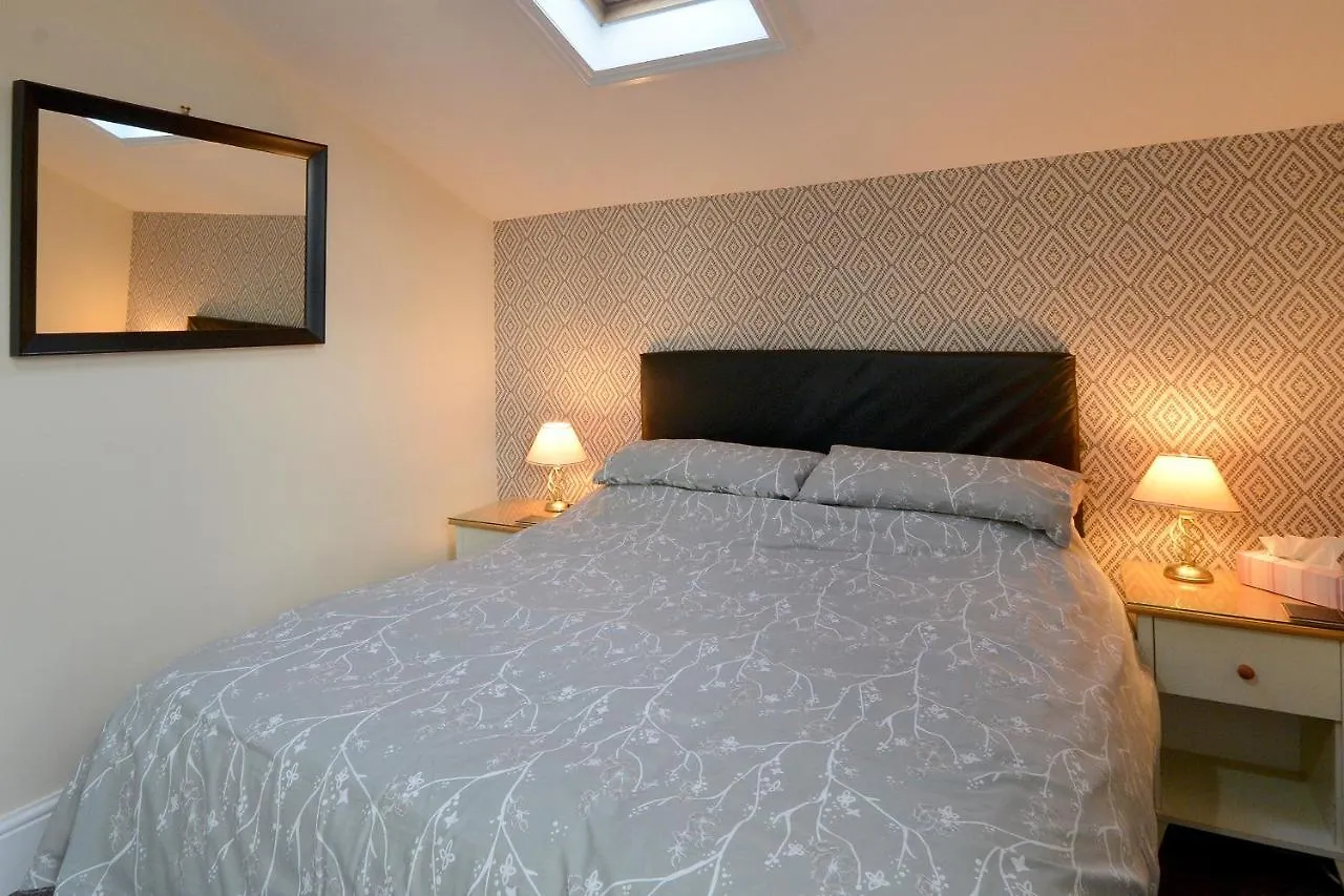 Brightwater 2Nd Floor Apartment For Up To 6 Guests Near North Bay Beach